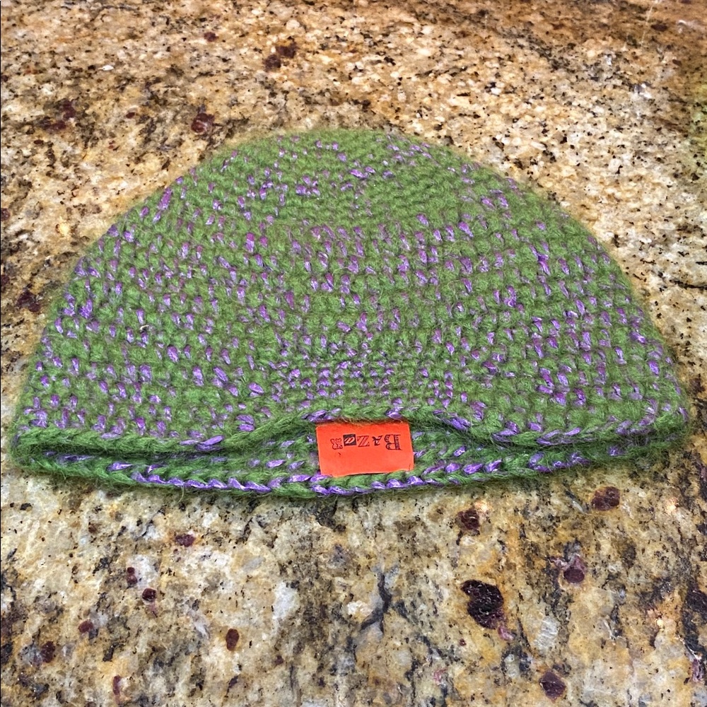 Bazar de Christian Lacroix knitted hat green purple